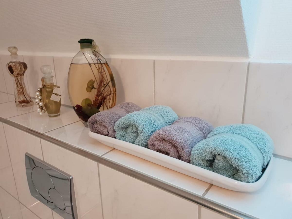 Gemuetliches Mit Eigenem Bad/wc/kueche Kwatera prywatna